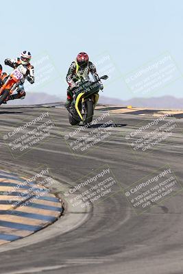 media/Dec-01-2025-Moto Forza (Mon) [[2daa91e15f]]/2-Intermediate Group/Session 2 (Turns 9 and 10)/